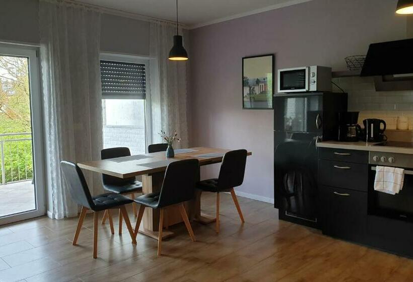 דירה בת חדר שינה 1 עם מרפסת, Oleander Hof