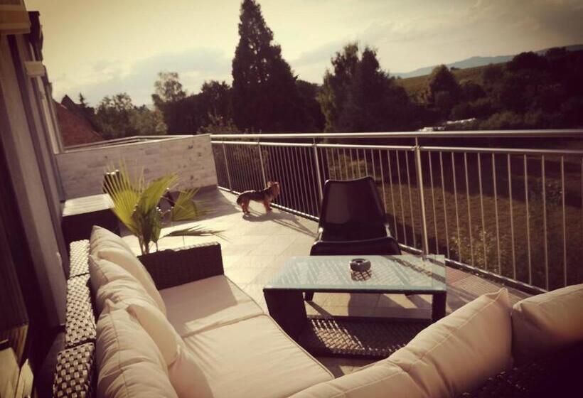 דירת חדר נוף לגינה, Oleander Hof