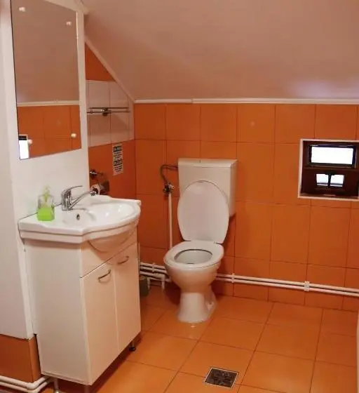 Camera Economy, Dnk Residence