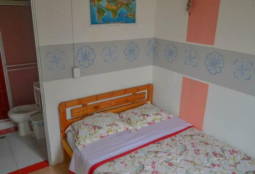 スタンダードルーム, Hostal Ariantiy