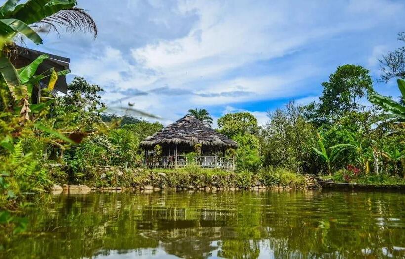 Suite with lake view, Hostal Ariantiy