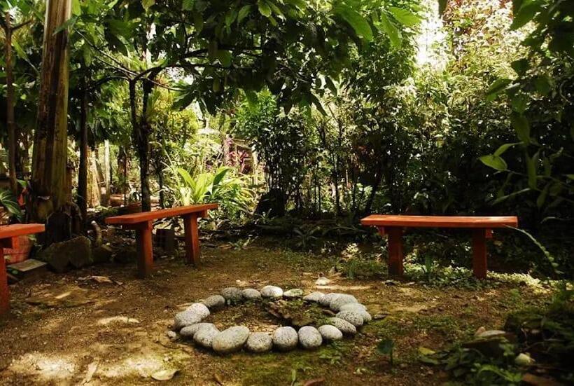 Suite with lake view, Hostal Ariantiy