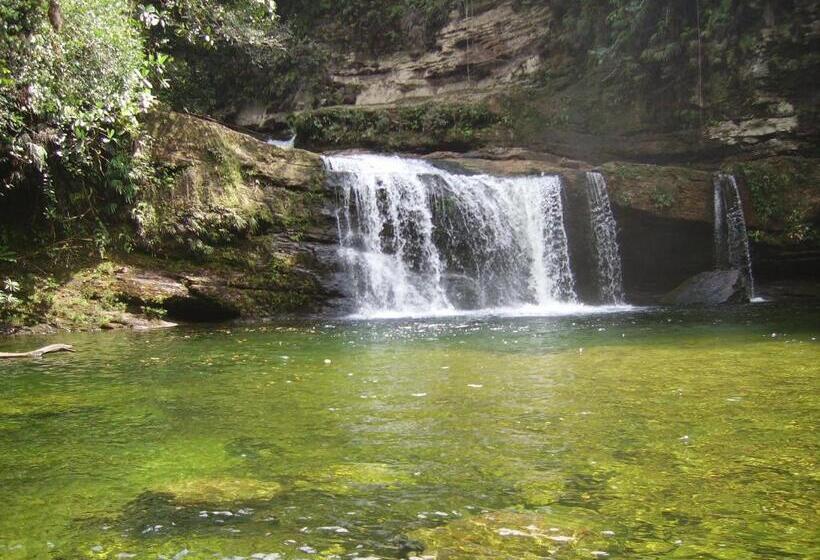 マウンテンビュースイート, Hostal Ariantiy