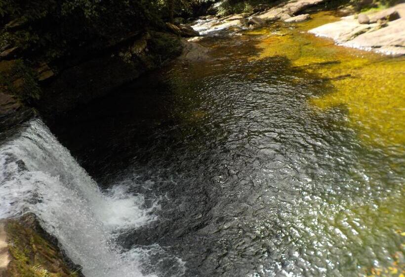 マウンテンビュースイート, Hostal Ariantiy