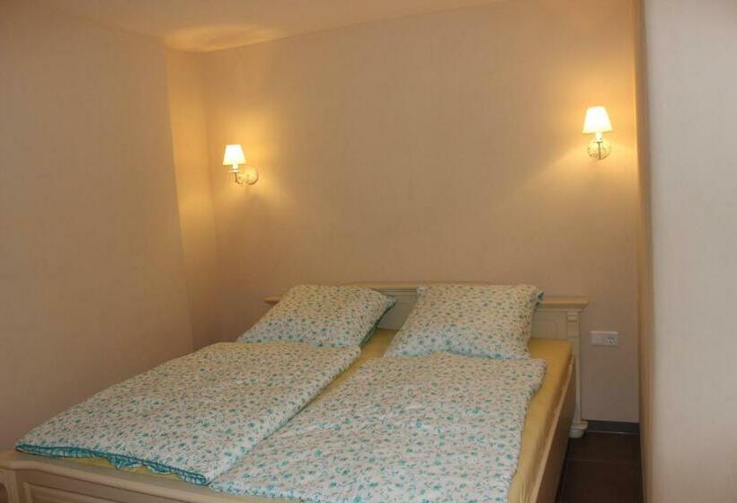 Номер Стандарт, L&l Skaters Home