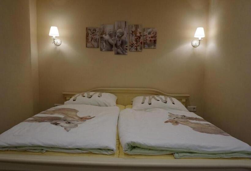 Номер Стандарт, L&l Skaters Home