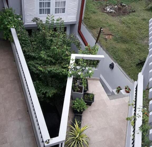 جناح, Majestic Apartments