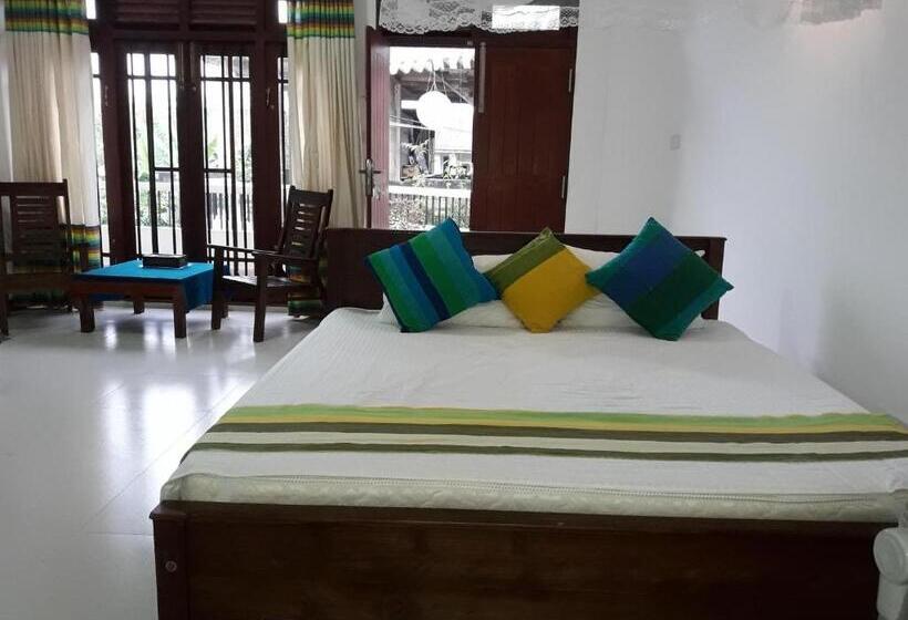 キングサイドベッドのスタンダードワンルーム, Majestic Apartments