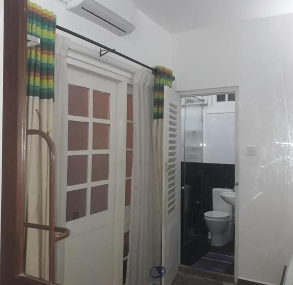 Апартаменты 1 Спальня Нижний Этаж, Majestic Apartments