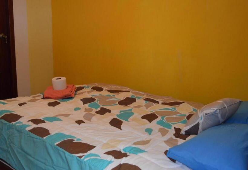 اتاق استاندارد, Quilotoa Green Lake