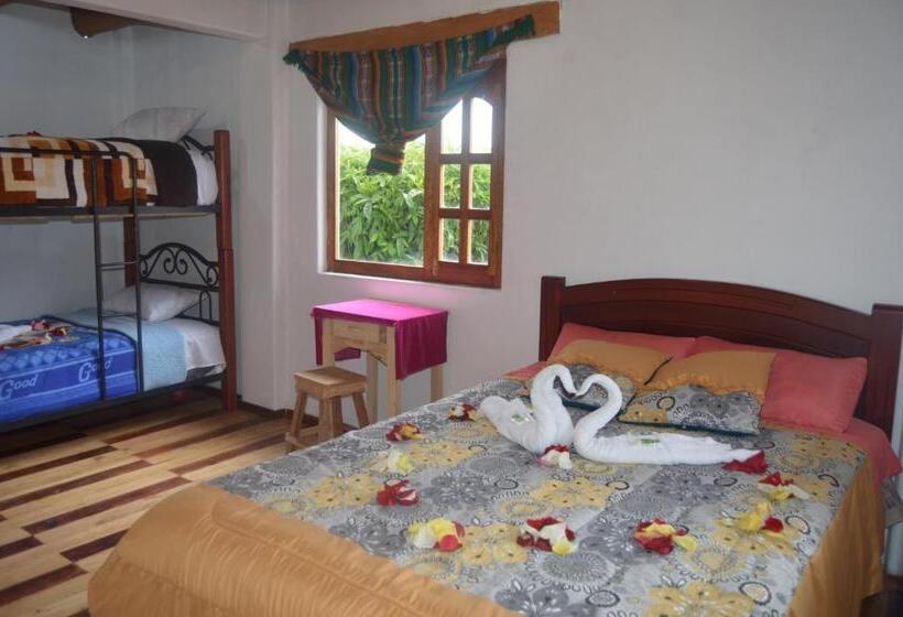 اتاق استاندارد سه نفره, Quilotoa Green Lake