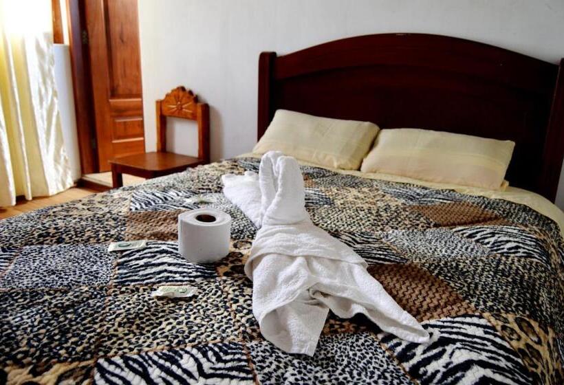 اتاق استاندارد, Quilotoa Green Lake