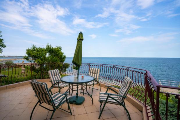 Апартаменты 1 Спальня с Террасой, Rasarit De Soare