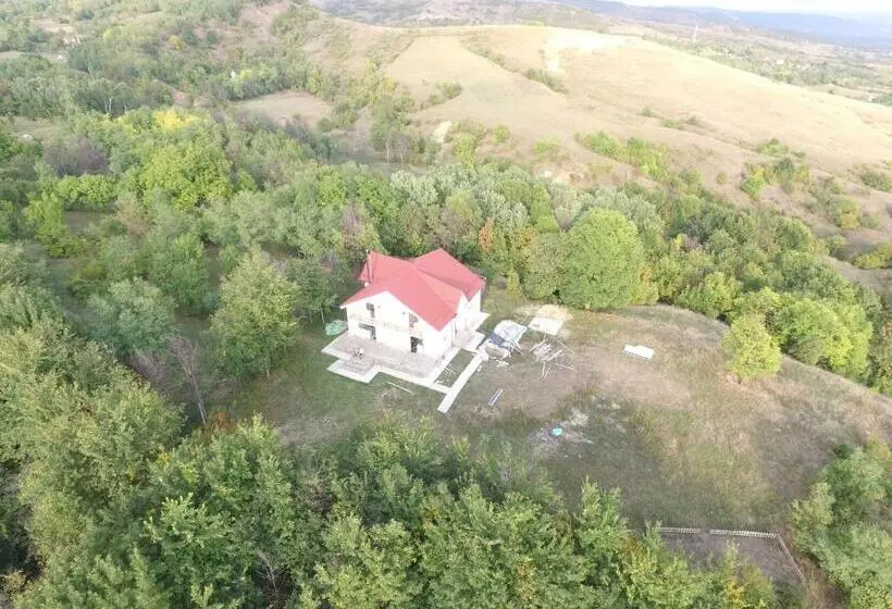 Talo 4 Makuuhuonetta, Pensiunea Casa Runcu Buzau
