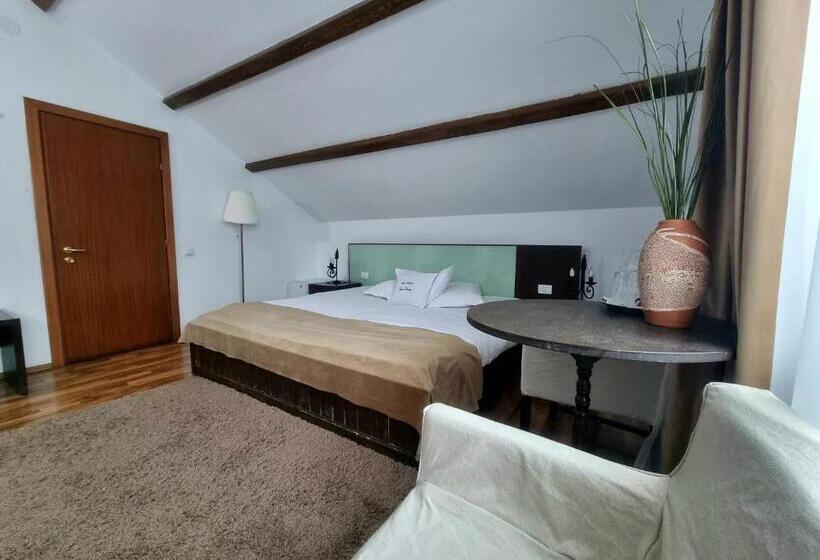 Стандартный Номер Кровать Кинг, Pensiunea Tobo