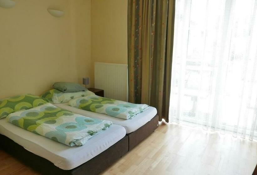 חדר משפחתי, Gasthof Pension „zur Hammerschmiede“