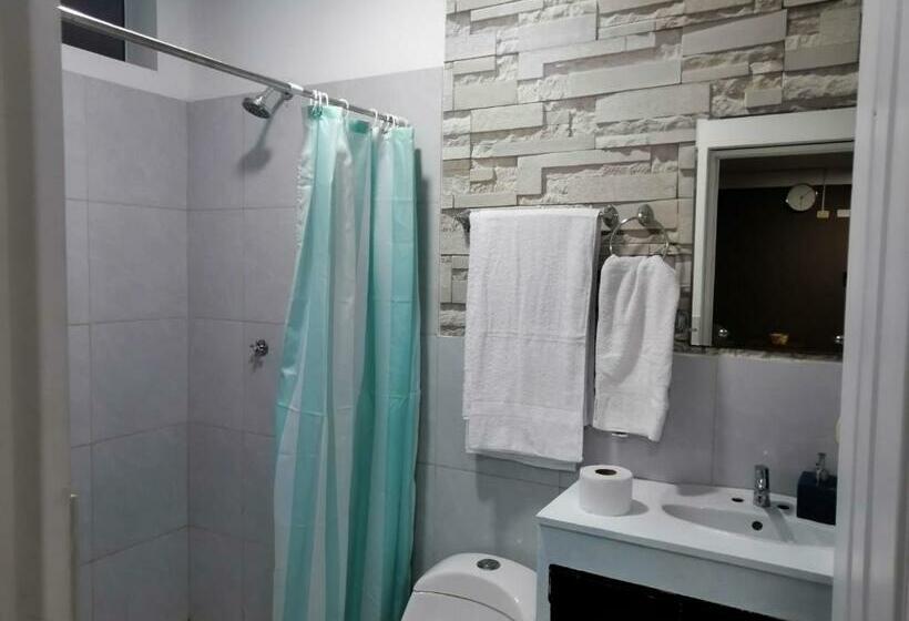 Номер Стандарт, Zoila's Suite Escape