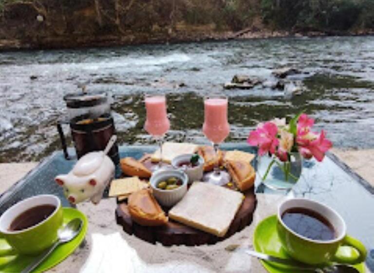 ファミリールーム, Zoila's Suite Escape