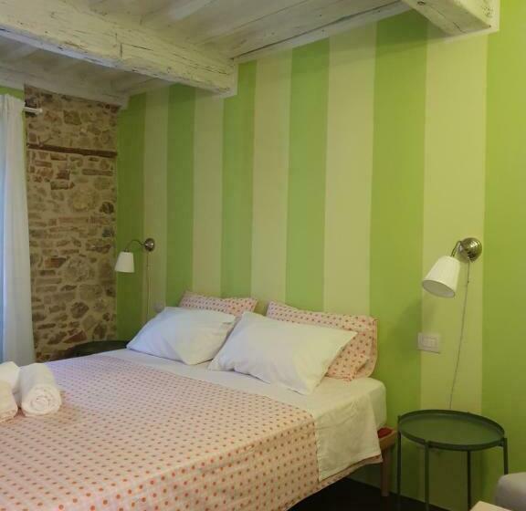 חדר סטנדרט, Lo Scarabeo