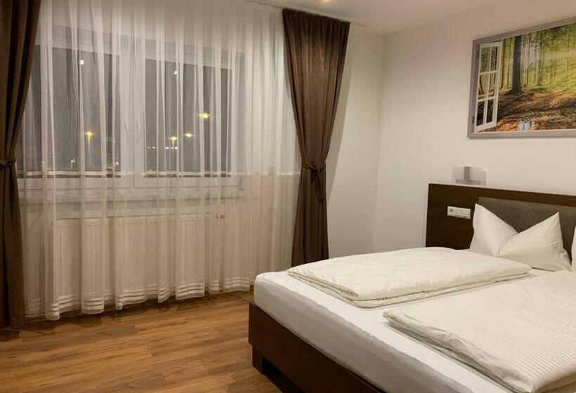 Номер Deluxe, Pension Leona