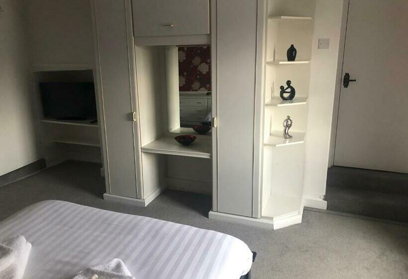 غرفة قياسية, The Farmers Arms Inns