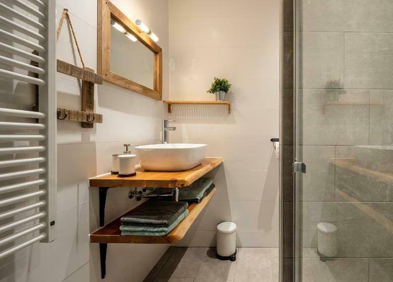 带大床的豪华间, Herberg Binnen