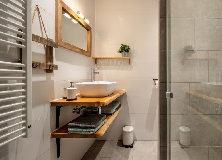 标准间, Herberg Binnen