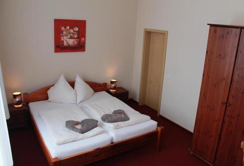 Семейный Номер, Jägerhof Putzkau