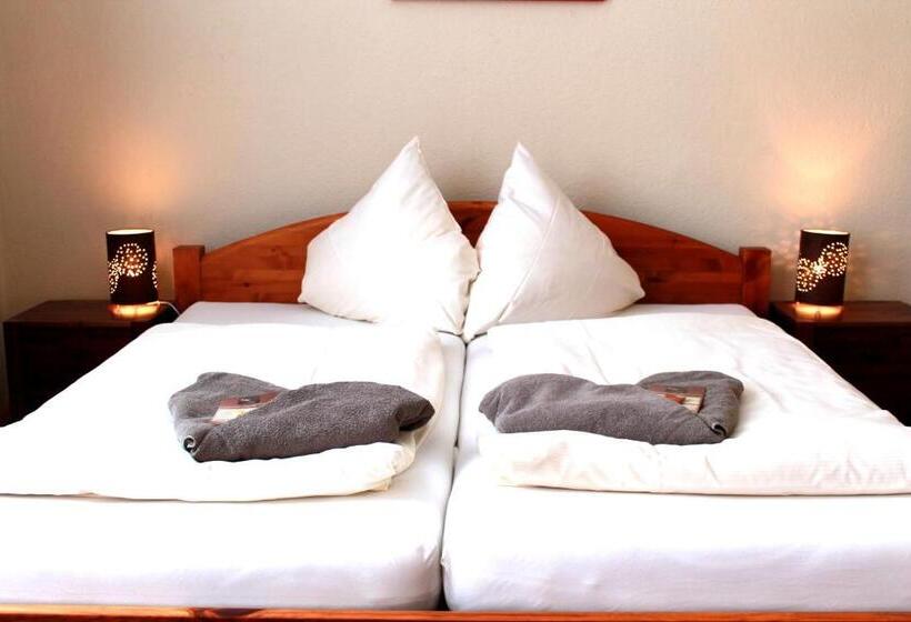 Семейный Номер, Jägerhof Putzkau