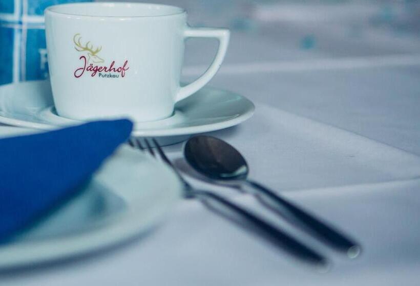 Семейный Номер, Jägerhof Putzkau