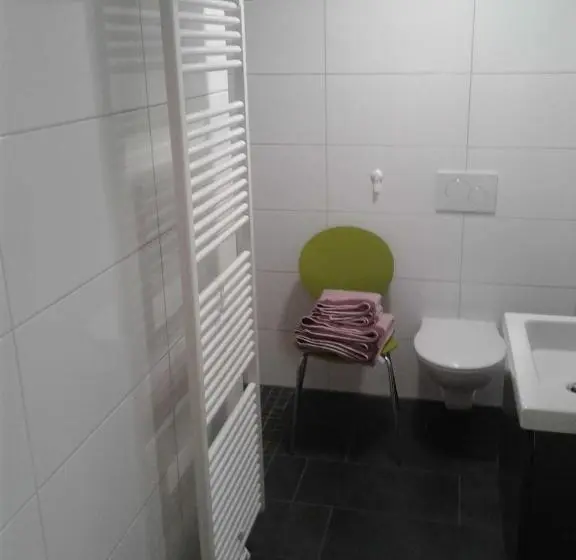 テラス付き1ベッドルームアパートメント, Kreuzdellenhof _ Ferienwohnung