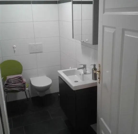テラス付き1ベッドルームアパートメント, Kreuzdellenhof _ Ferienwohnung