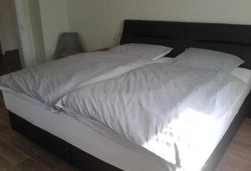 Апартаменты 1 Спальня с Террасой, Kreuzdellenhof _ Ferienwohnung