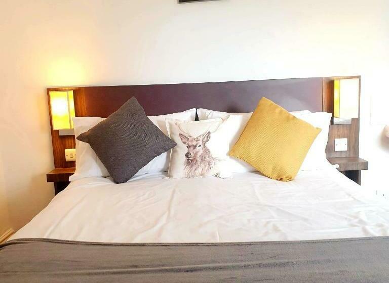 スタンダードルーム, Poacher's Barn