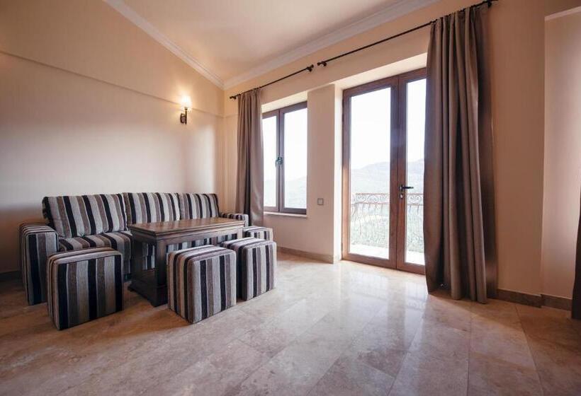 Люкс Вид на Горы, Lastiver Resort