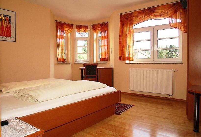 Номер Стандарт, Fränkischer Gasthof Lutz