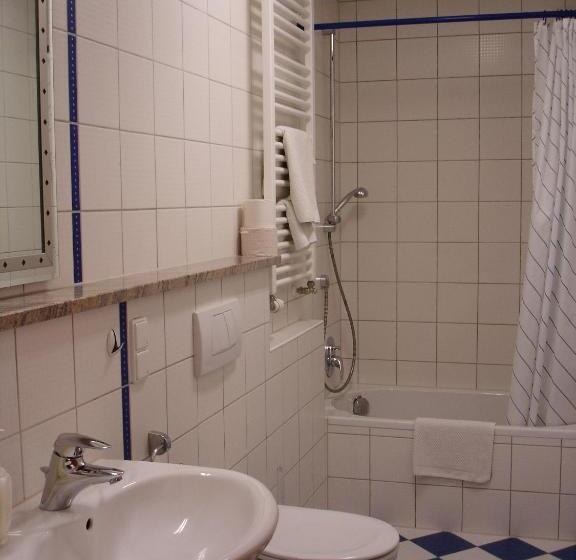 Номер Стандарт Трехместный, Fränkischer Gasthof Lutz