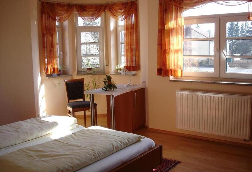 Номер Стандарт, Fränkischer Gasthof Lutz