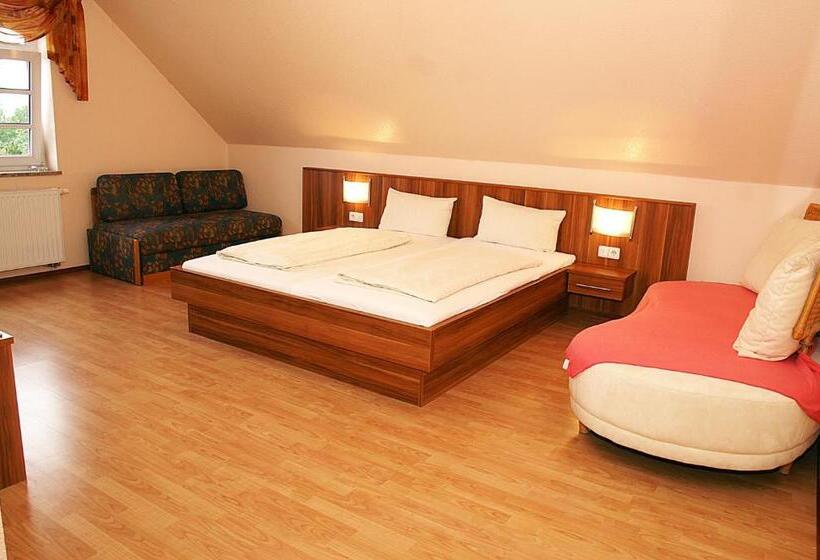 Четырехместный Номер Стандарт, Fränkischer Gasthof Lutz