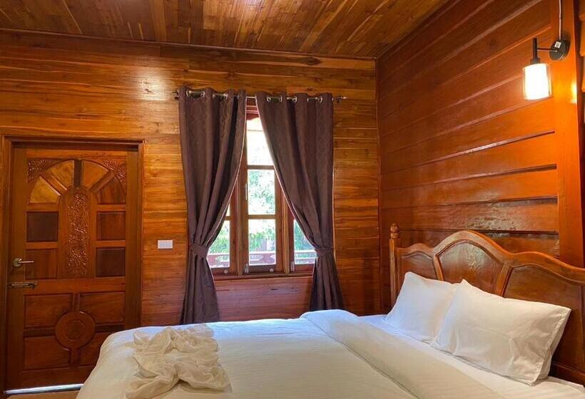 بنجلو قياسى مطلّ علي الحديقة, Konglor Cave Resort