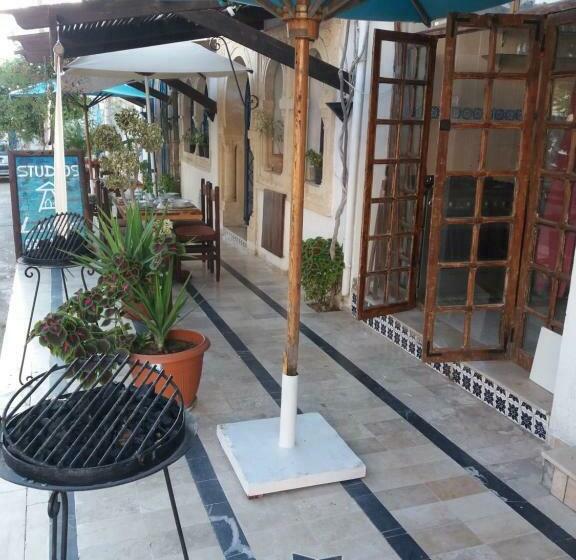 디럭스 룸, L'artisan