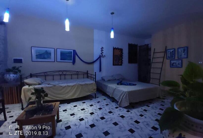 디럭스 룸, L'artisan