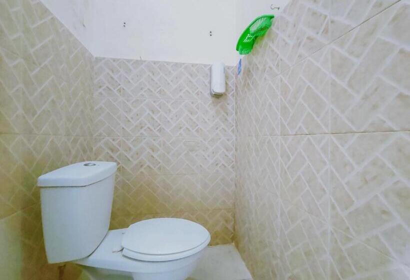 غرفة إقتصادية, Reddoorz @ Jemursari Surabaya 2