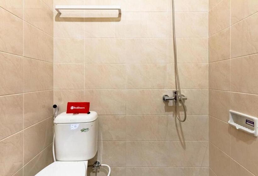 חדר סטנדרט, Reddoorz Syariah @ Kebraon