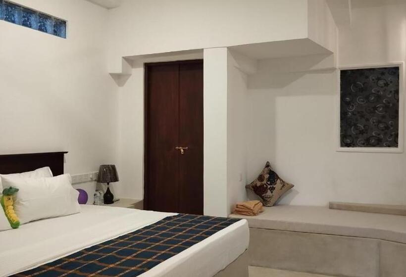 غرفة قياسية مطلّة علي الحديقة, Sinali Villa