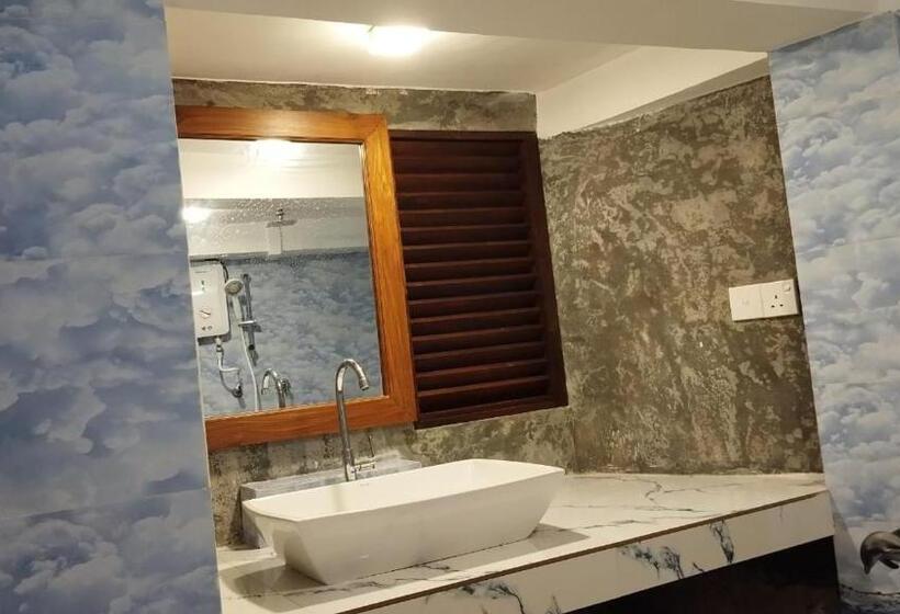 غرفة قياسية مطلّة علي الحديقة, Sinali Villa