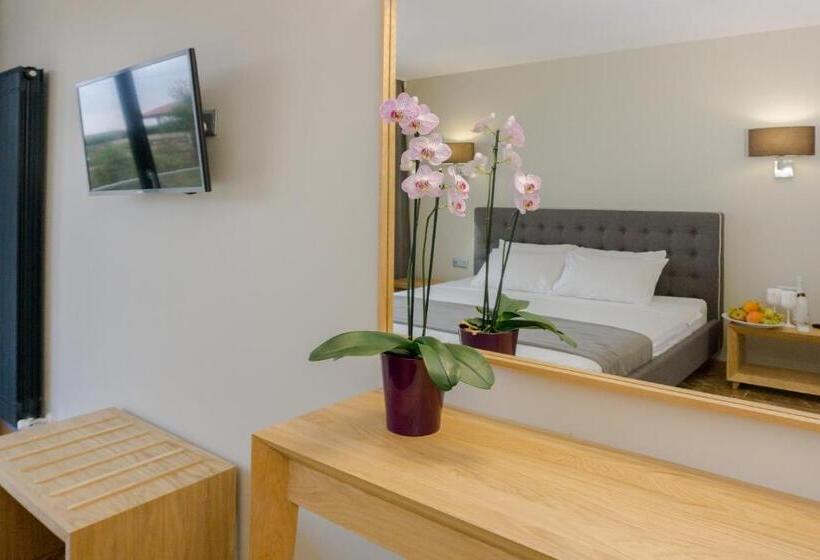 Трехместный Номер Классика, Villa Ambra