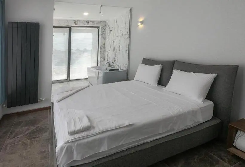 デラックススイート, Villa Ambra