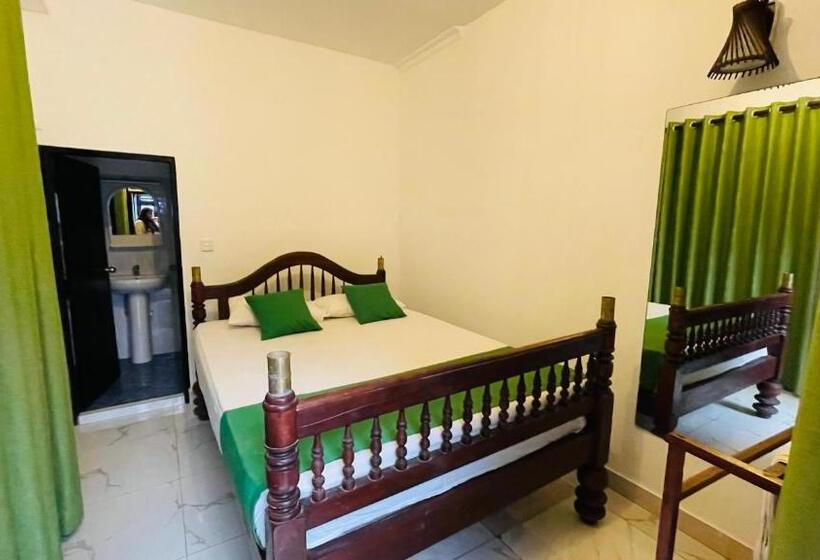 חדר דלוקס נוף לים, New Amadeo Beach