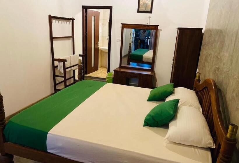 חדר דלוקס עם מרפסת נוף לים, New Amadeo Beach